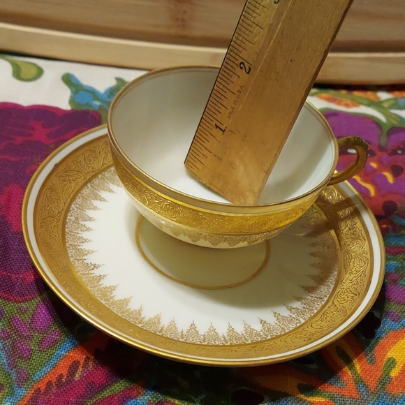 Limoges gold trim tea cup & saucer - Picture 9 of 10